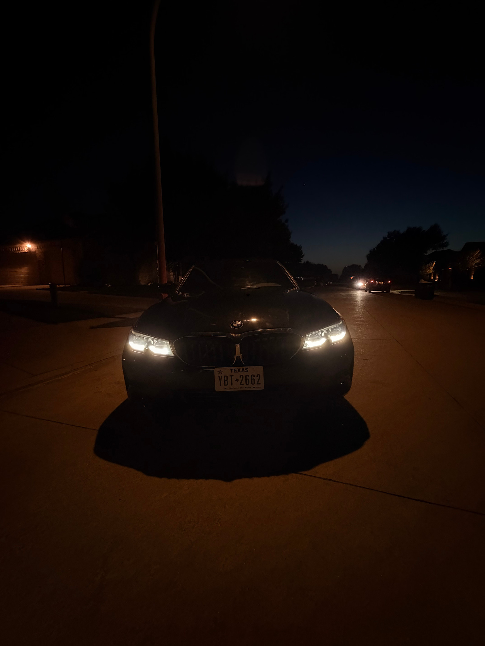 BMW 330i — photo on Garage Streetcard