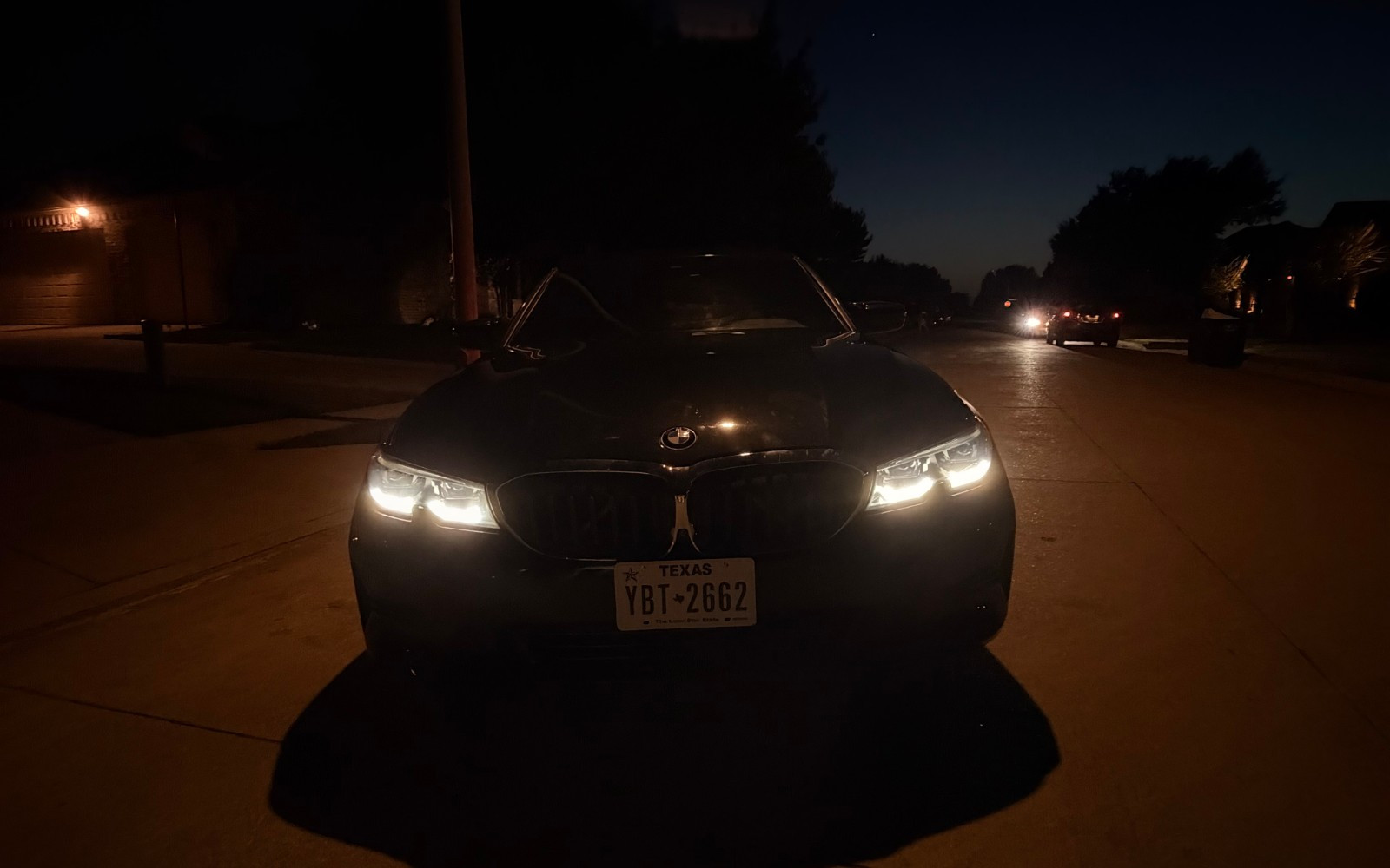 BMW 330i — photo on Garage Streetcard