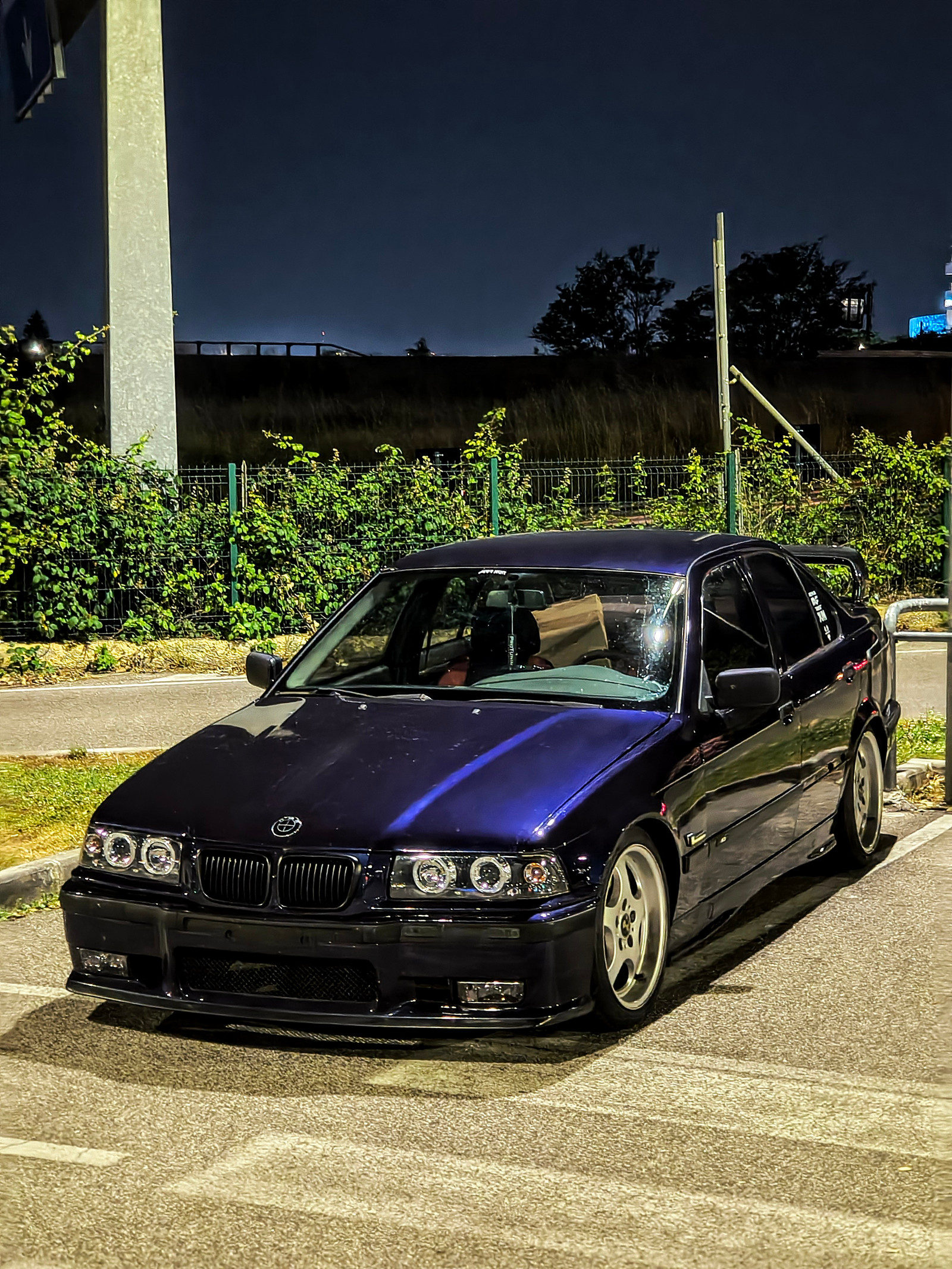 bmw e36 — photo on Garage Streetcard