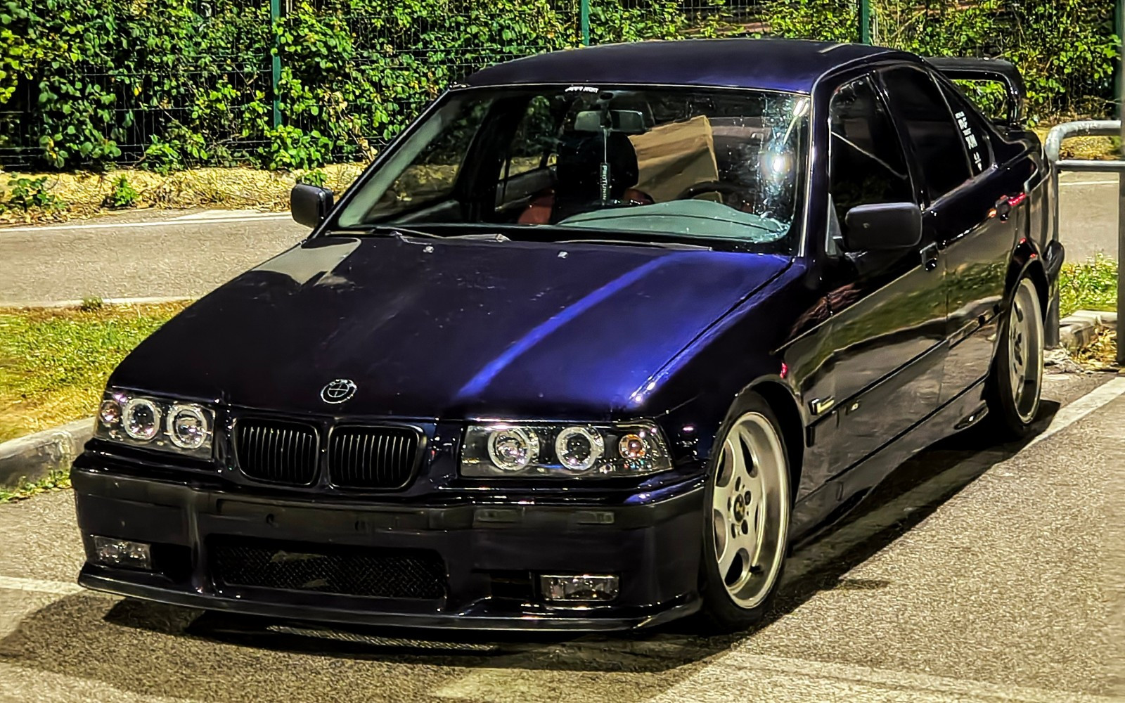 bmw e36 — photo on Garage Streetcard