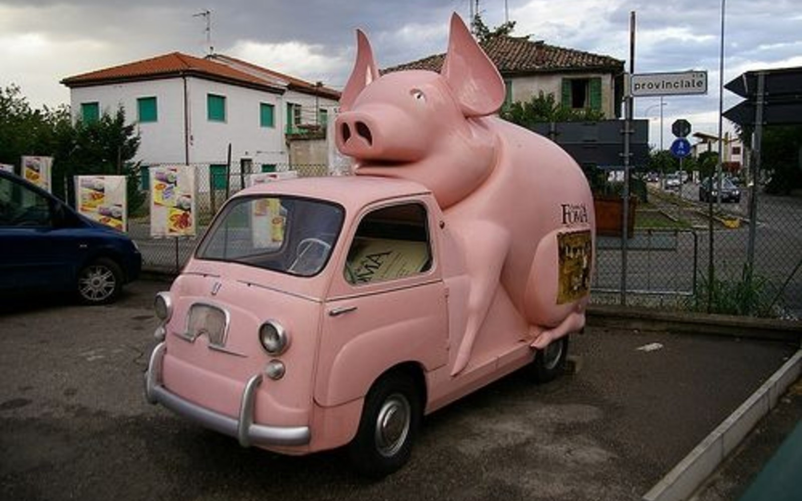 Mario the Multipla — photo on Garage Streetcard